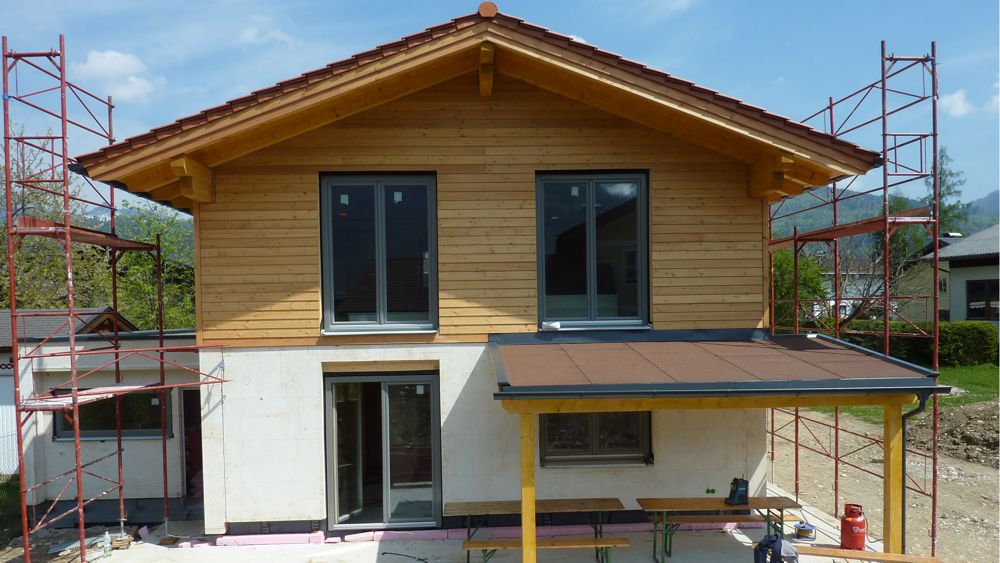 einfamilienhaus_modulhaus_kuchl_frontansicht